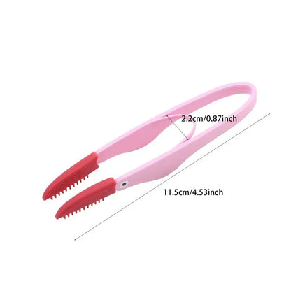 Gentle pet tear stain cleaning brush
