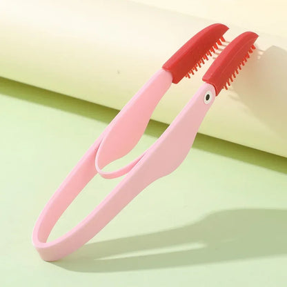 Gentle pet tear stain cleaning brush